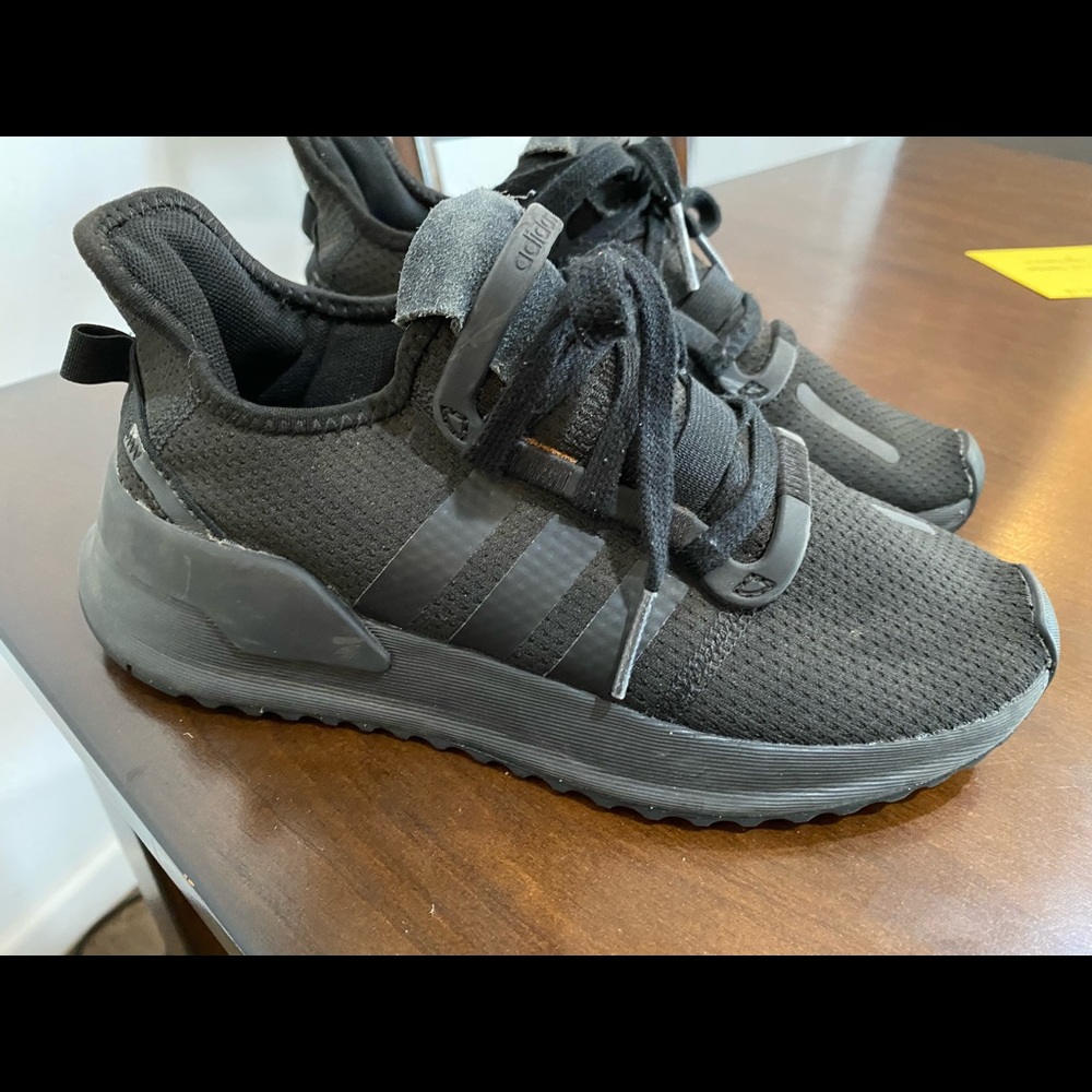 Size 4.5 youth adidas